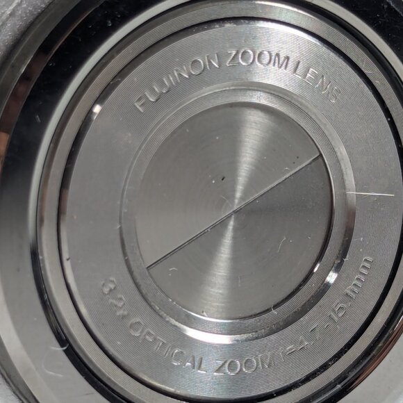 Fujifilm Finepix E Series E500 4.1MP Digital Camera Silver Case WORKS - Picture 8 of 12